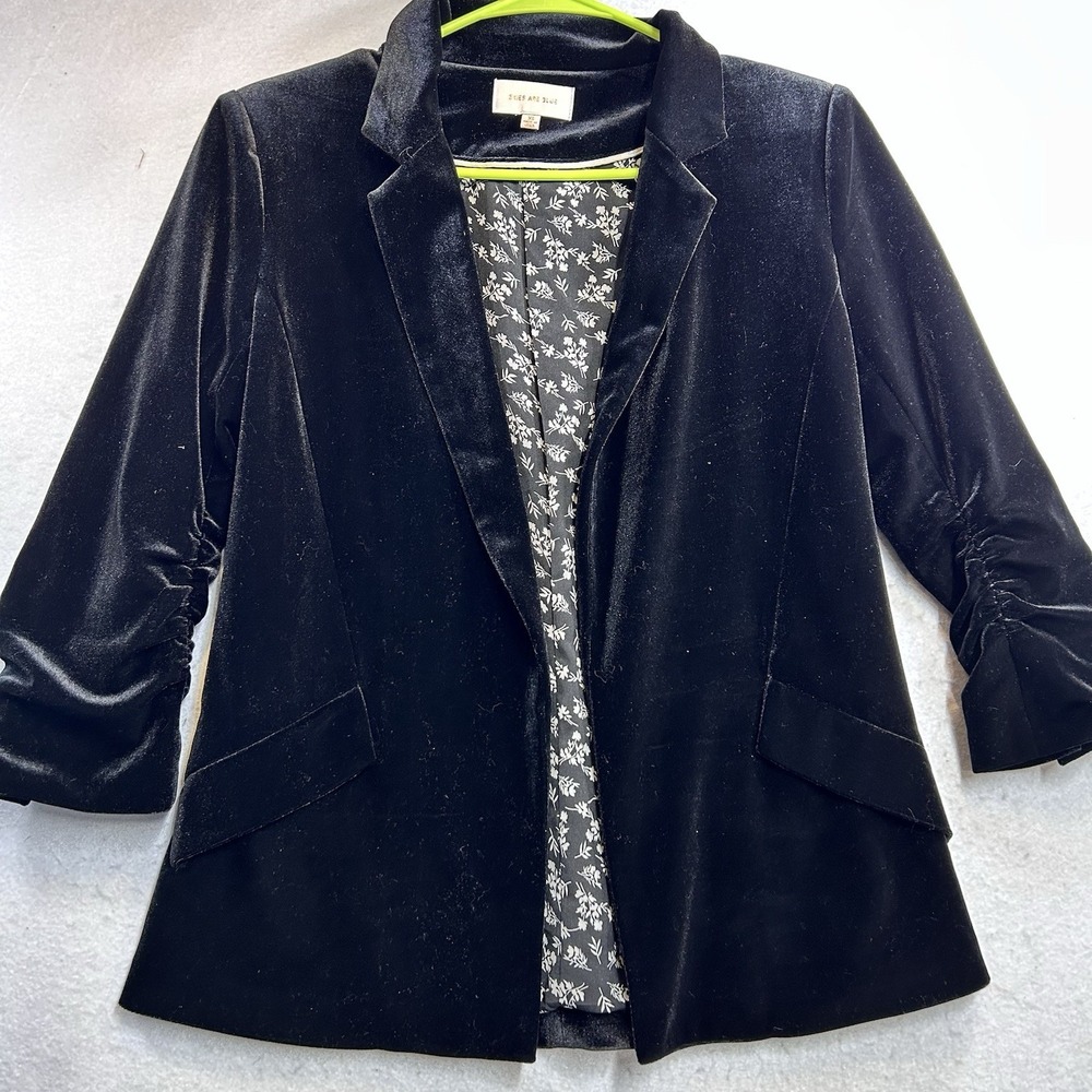 Skies Are Blue Women's Black Velvet Open Front Blazer Size XS